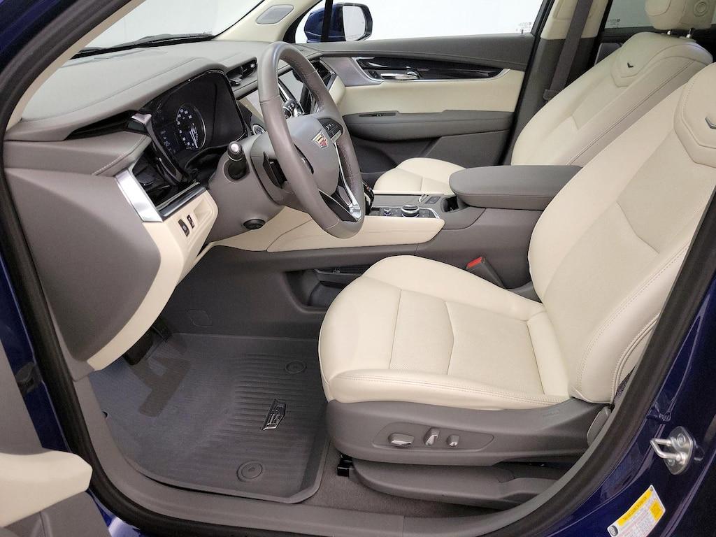 used 2024 Cadillac XT6 car, priced at $49,998