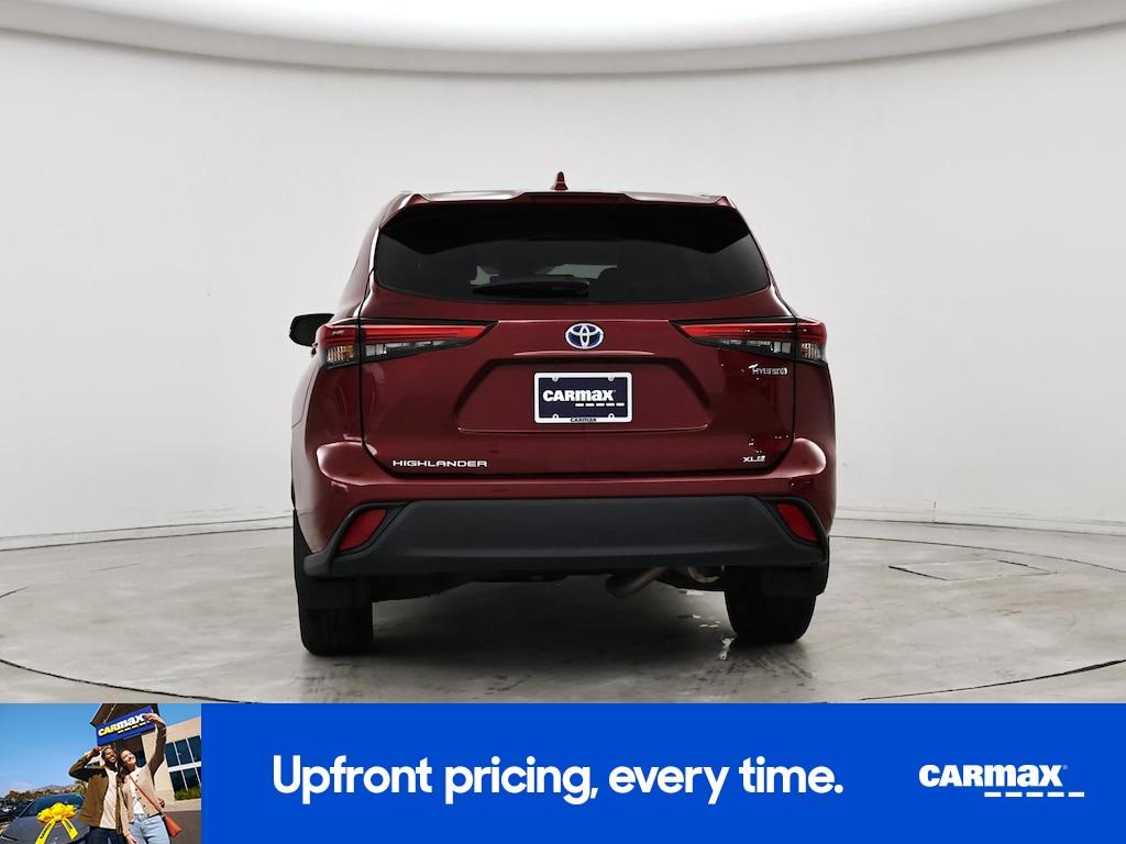 used 2022 Toyota Highlander Hybrid car, priced at $38,998