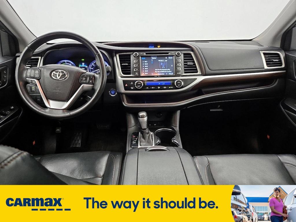 used 2015 Toyota Highlander Hybrid car, priced at $28,998