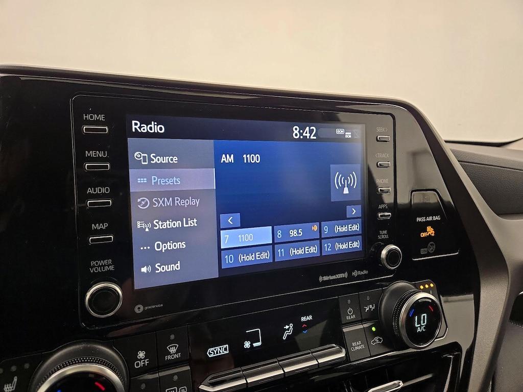 used 2021 Toyota Highlander Hybrid car, priced at $39,998