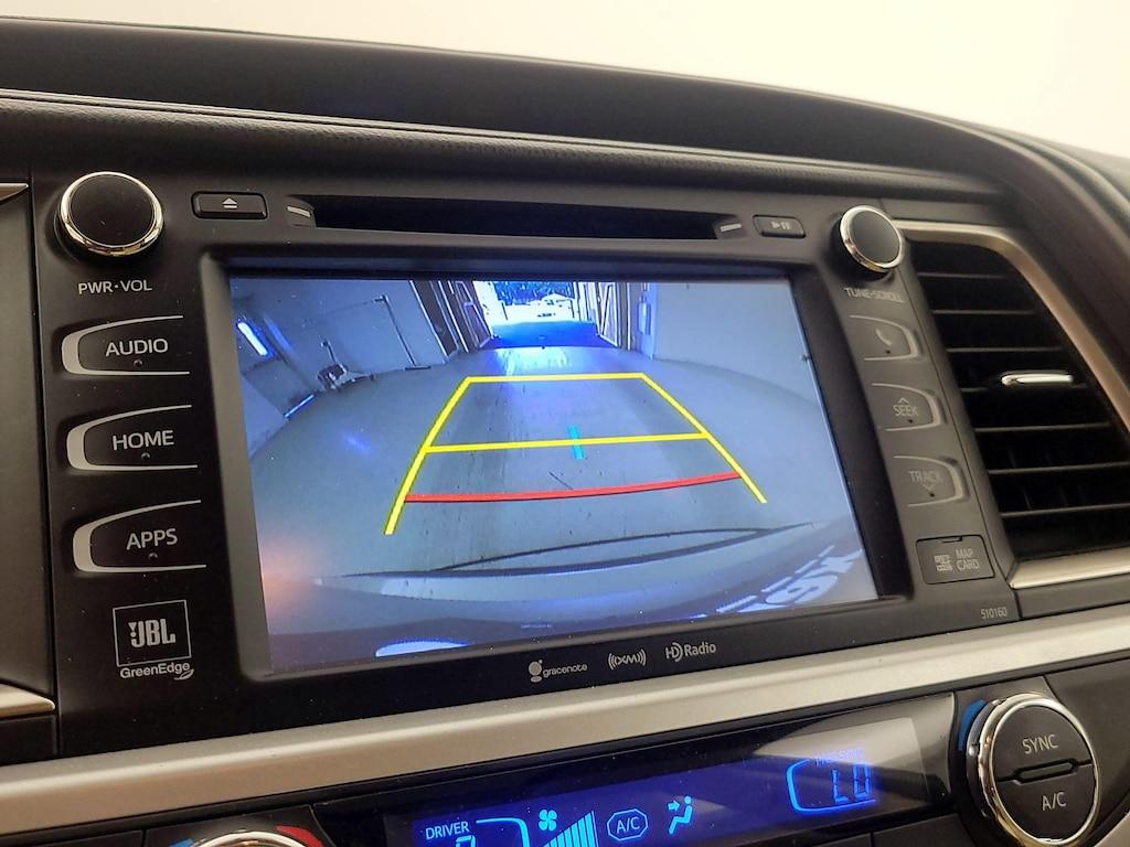 used 2016 Toyota Highlander car, priced at $26,998