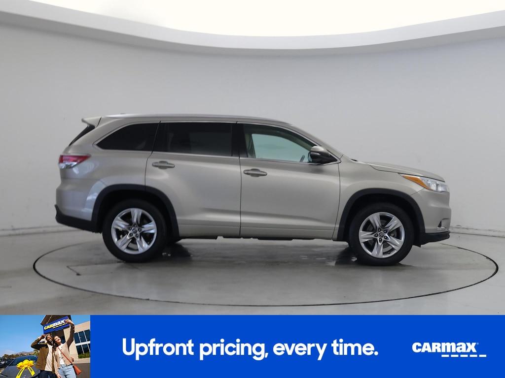 used 2016 Toyota Highlander car, priced at $26,998