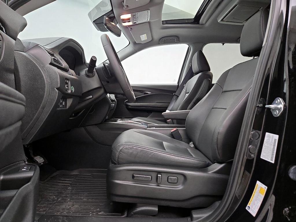 used 2022 Honda Pilot car, priced at $39,998