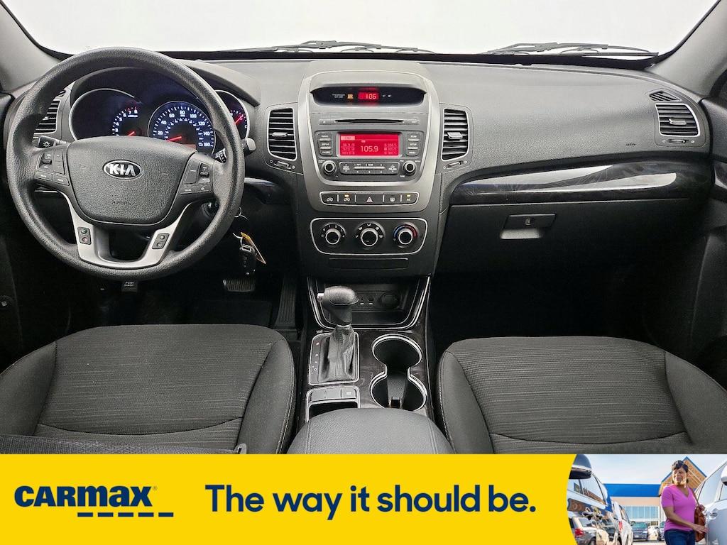 used 2015 Kia Sorento car, priced at $13,998