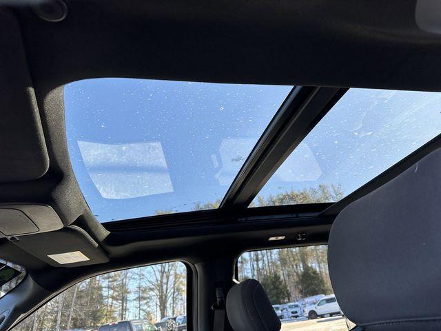 used 2021 Ford F-150 car, priced at $40,995