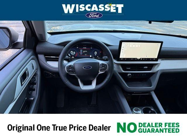 new 2025 Ford Explorer car, priced at $46,673