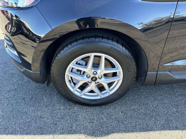 used 2024 Ford Edge car, priced at $28,995