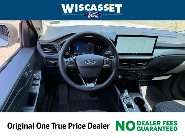 used 2025 Ford Escape car, priced at $28,495
