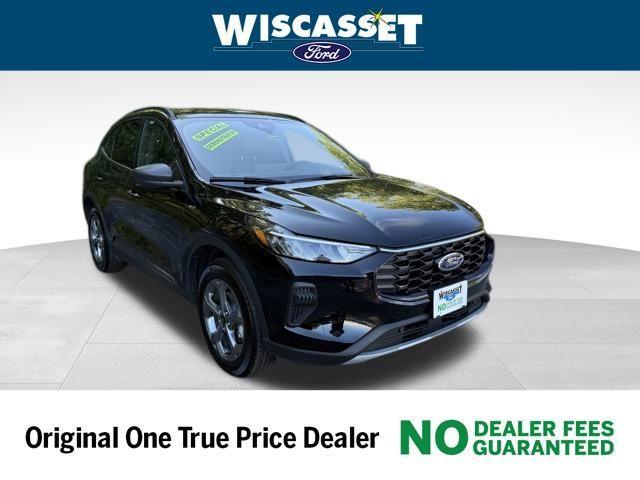 used 2025 Ford Escape car, priced at $29,995