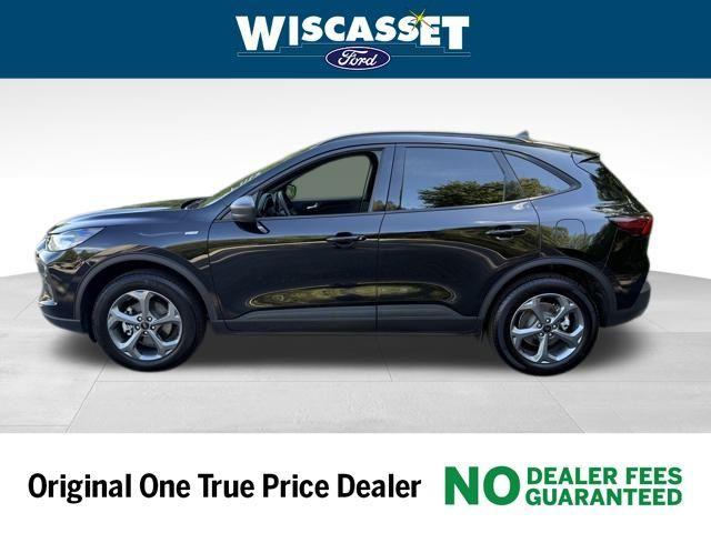 used 2025 Ford Escape car, priced at $29,995