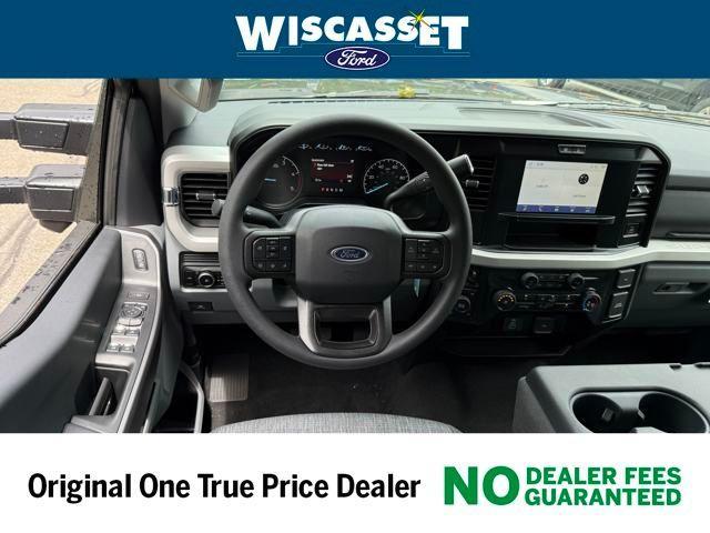 new 2025 Ford F-250 car, priced at $68,642
