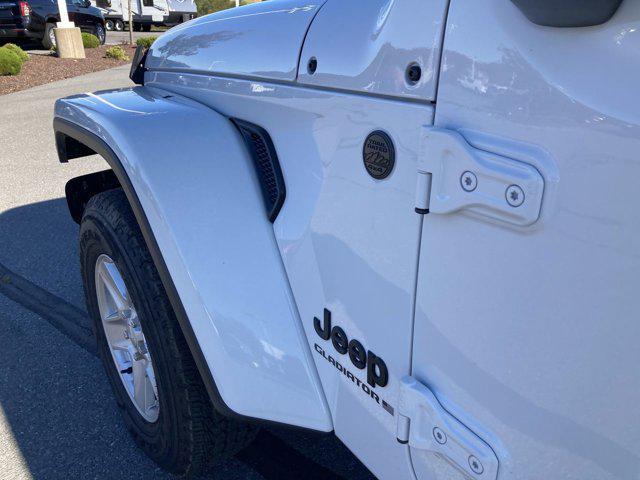 used 2023 Jeep Gladiator car, priced at $29,000