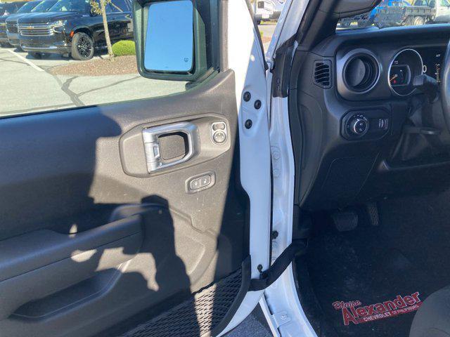 used 2023 Jeep Gladiator car, priced at $29,000