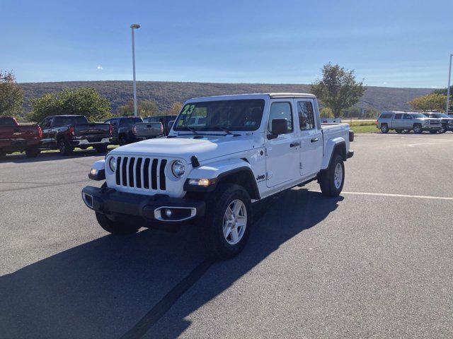 used 2023 Jeep Gladiator car, priced at $29,000