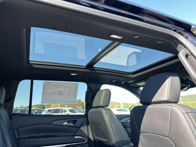 new 2026 Chevrolet Traverse car, priced at $48,088