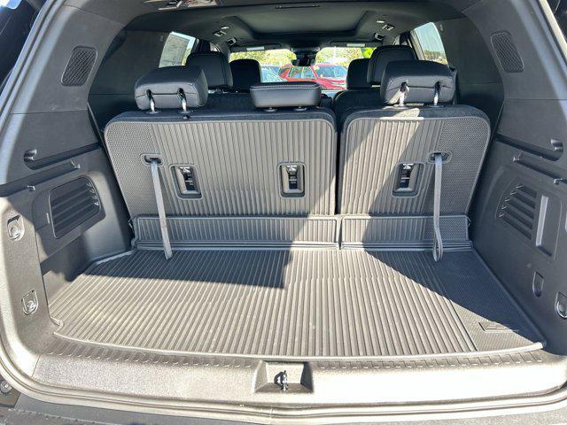 new 2026 Chevrolet Traverse car, priced at $48,088