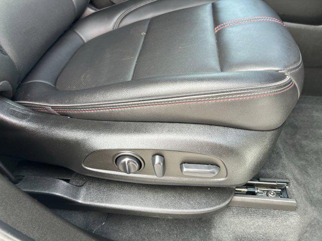 used 2022 Chevrolet Traverse car, priced at $35,300