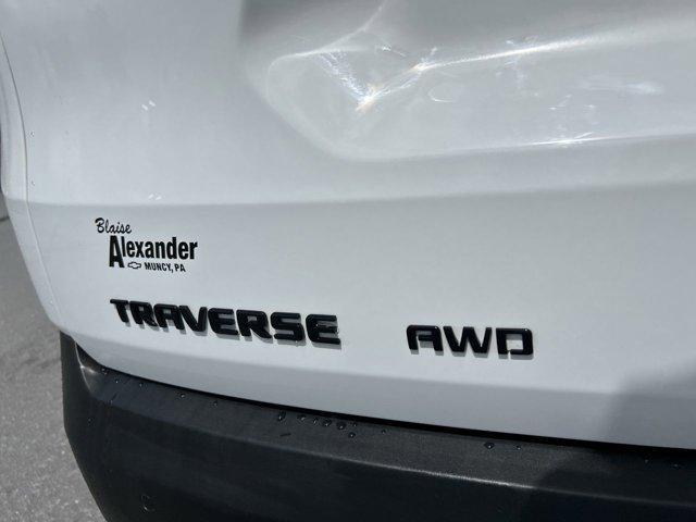 used 2022 Chevrolet Traverse car, priced at $35,300