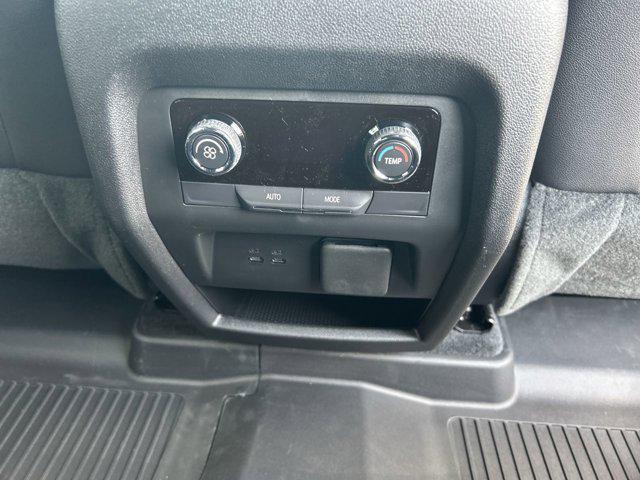 new 2025 Chevrolet Traverse car, priced at $48,188