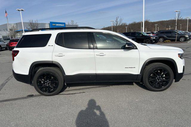 used 2022 GMC Acadia car, priced at $26,999