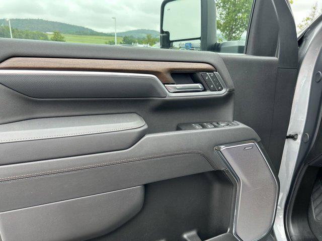 new 2025 Chevrolet Silverado 3500 car, priced at $85,888