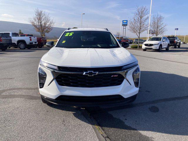 new 2025 Chevrolet Trax car, priced at $25,988