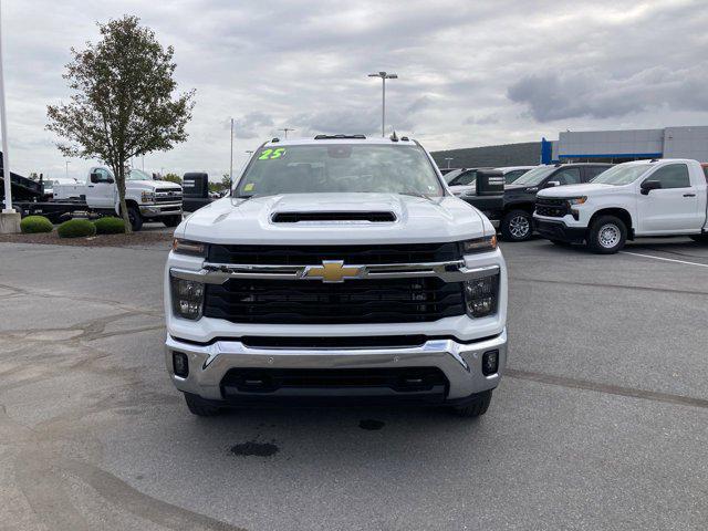 new 2025 Chevrolet Silverado 3500 car, priced at $77,925