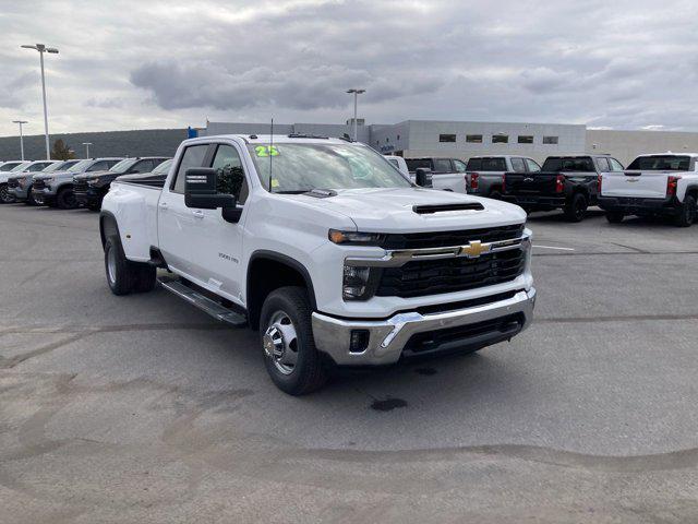 new 2025 Chevrolet Silverado 3500 car, priced at $77,925