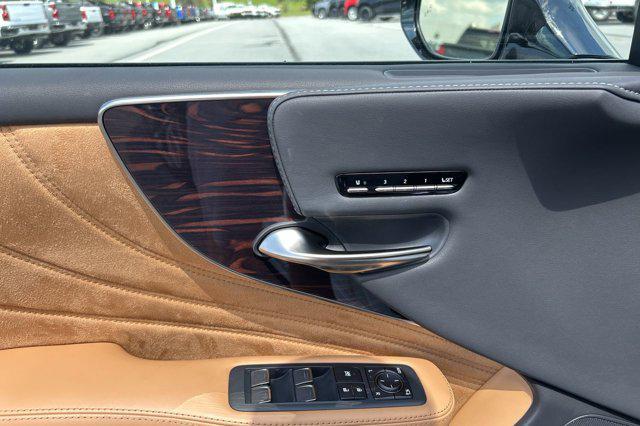used 2023 Lexus LS 500 car, priced at $81,500