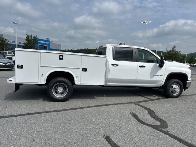 new 2025 Chevrolet Silverado 3500 car