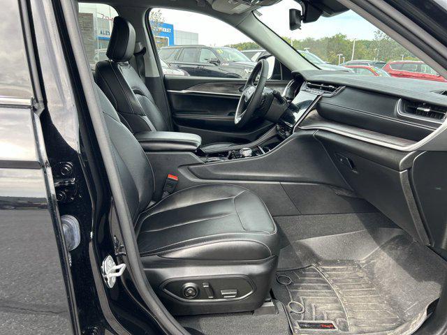 used 2023 Jeep Grand Cherokee car, priced at $30,000