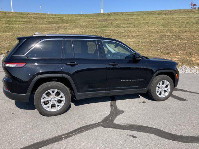 used 2023 Jeep Grand Cherokee car, priced at $32,800