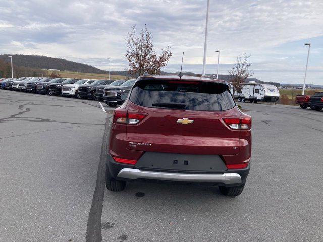 new 2025 Chevrolet TrailBlazer car, priced at $29,988