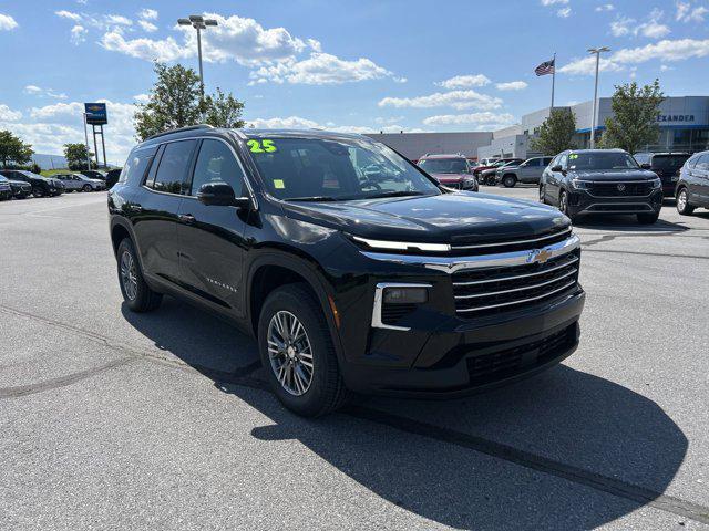 new 2025 Chevrolet Traverse car
