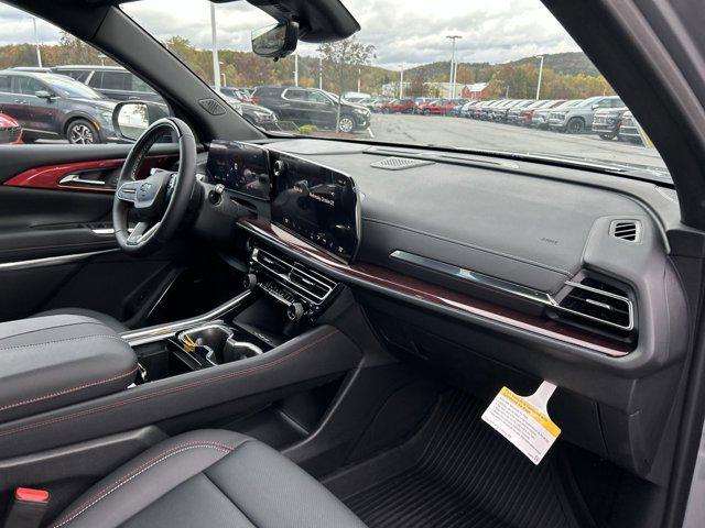 new 2025 Chevrolet Traverse car, priced at $54,388