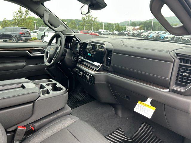 new 2025 Chevrolet Silverado 1500 car, priced at $43,388