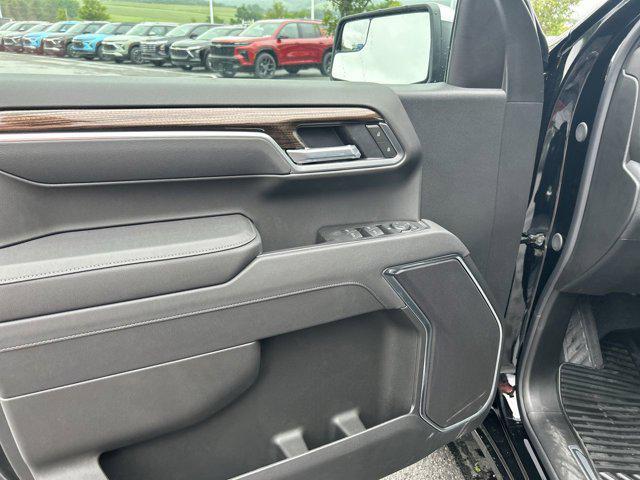 new 2025 Chevrolet Silverado 1500 car, priced at $43,388