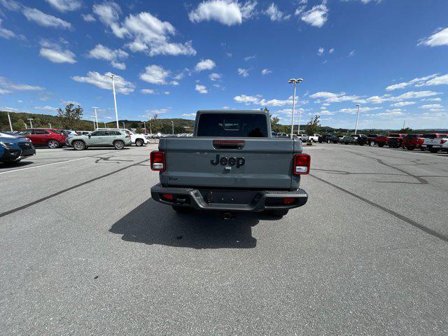 used 2025 Jeep Gladiator car, priced at $37,000