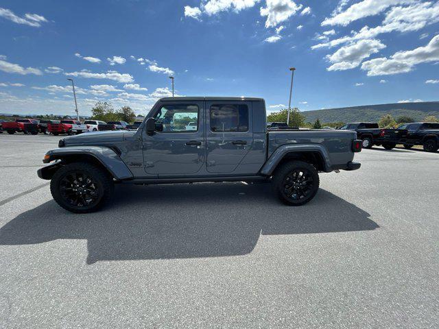 used 2025 Jeep Gladiator car, priced at $37,000