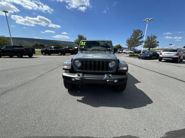 used 2025 Jeep Gladiator car, priced at $37,000