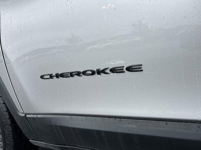 used 2018 Jeep Cherokee car, priced at $13,900