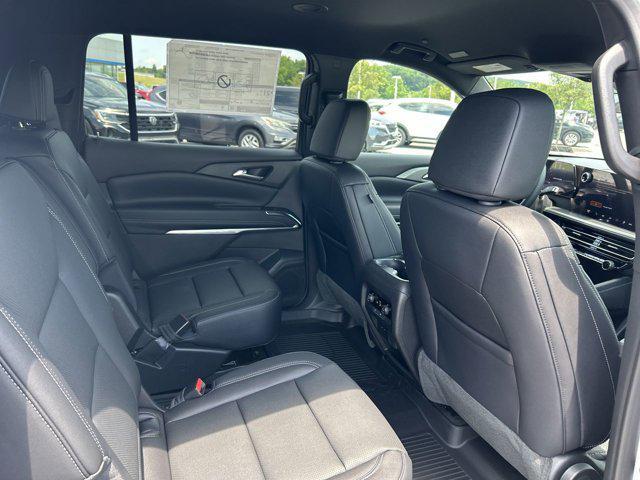new 2025 Chevrolet Traverse car, priced at $44,188