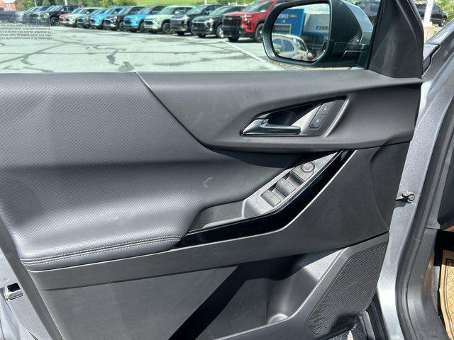 used 2025 Chevrolet Equinox car, priced at $32,000