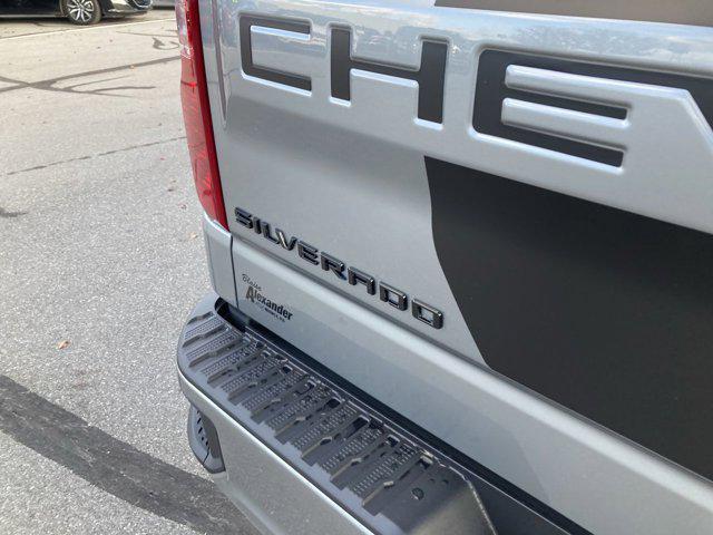 new 2025 Chevrolet Silverado 1500 car, priced at $45,288