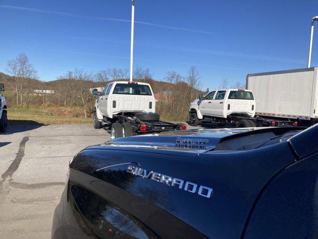 new 2025 Chevrolet Silverado 1500 car, priced at $44,988