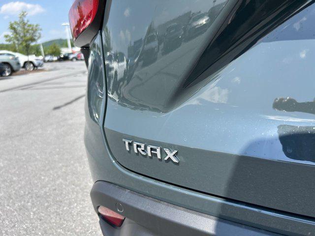 new 2025 Chevrolet Trax car, priced at $22,188