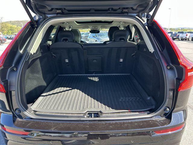 used 2022 Volvo XC60 car, priced at $32,000