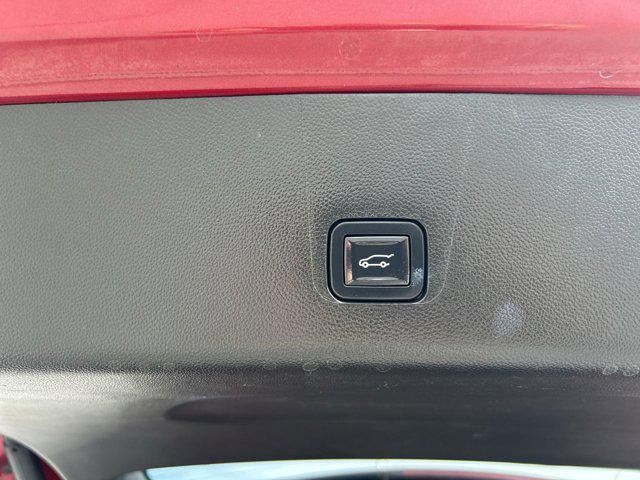 used 2019 Chevrolet Traverse car, priced at $14,000