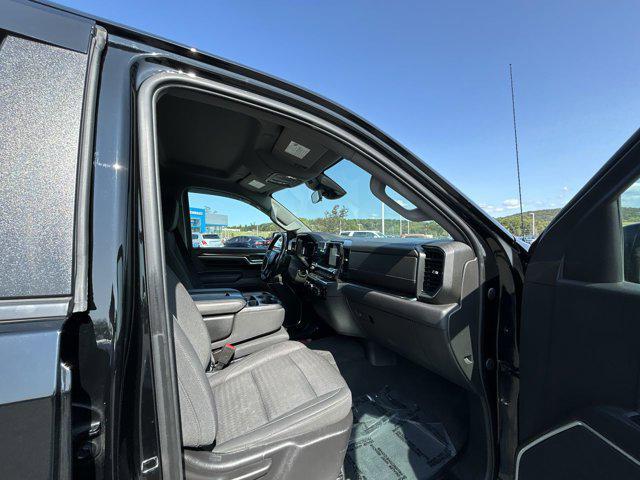 used 2022 Chevrolet Silverado 1500 car, priced at $31,000