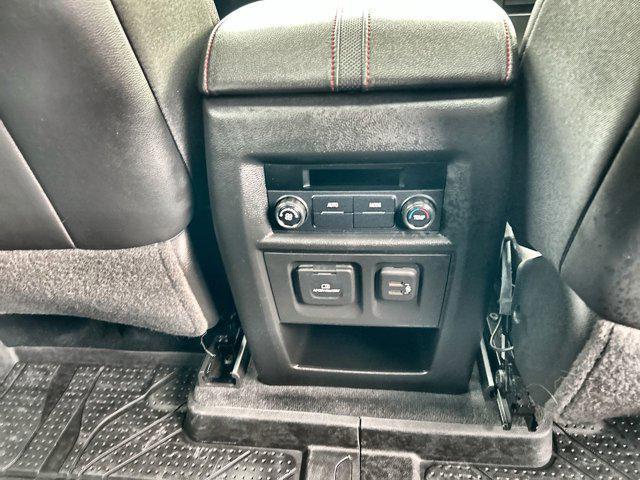 used 2022 Chevrolet Traverse car, priced at $33,000